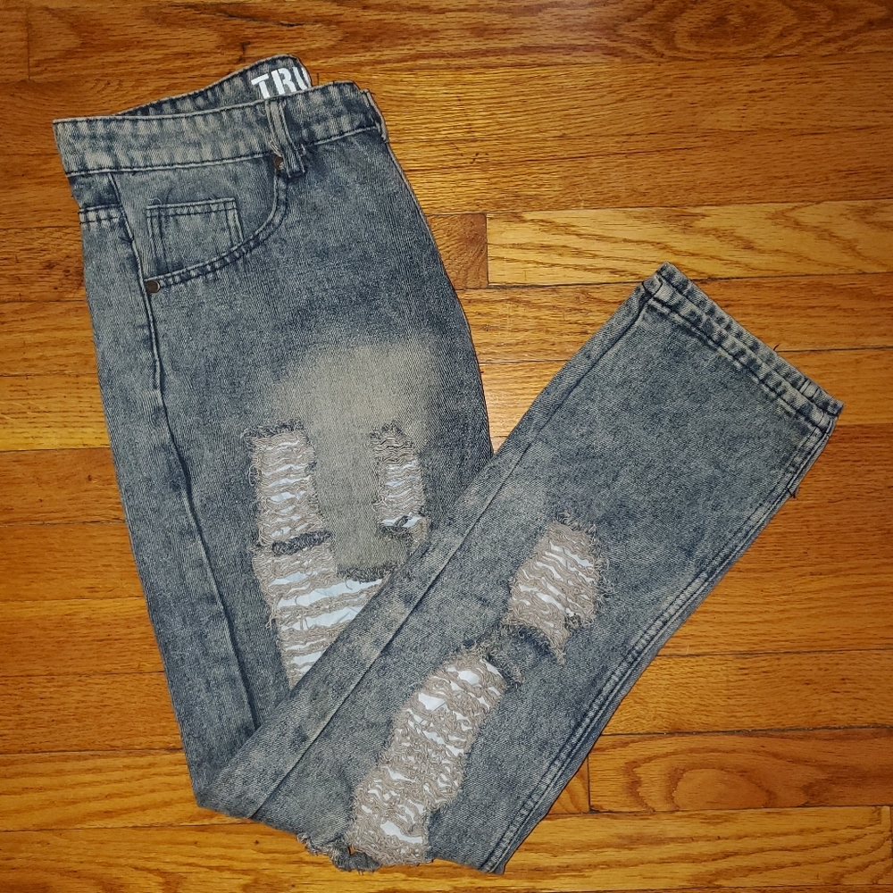 TRUE ROCK Ripped Jeans